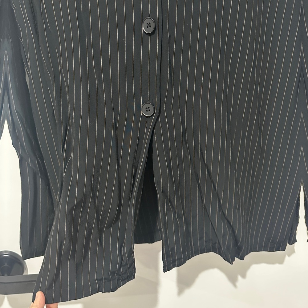 VINTAGE SOFT BUTTON DOWN SHIRT - Picture 6 of 10